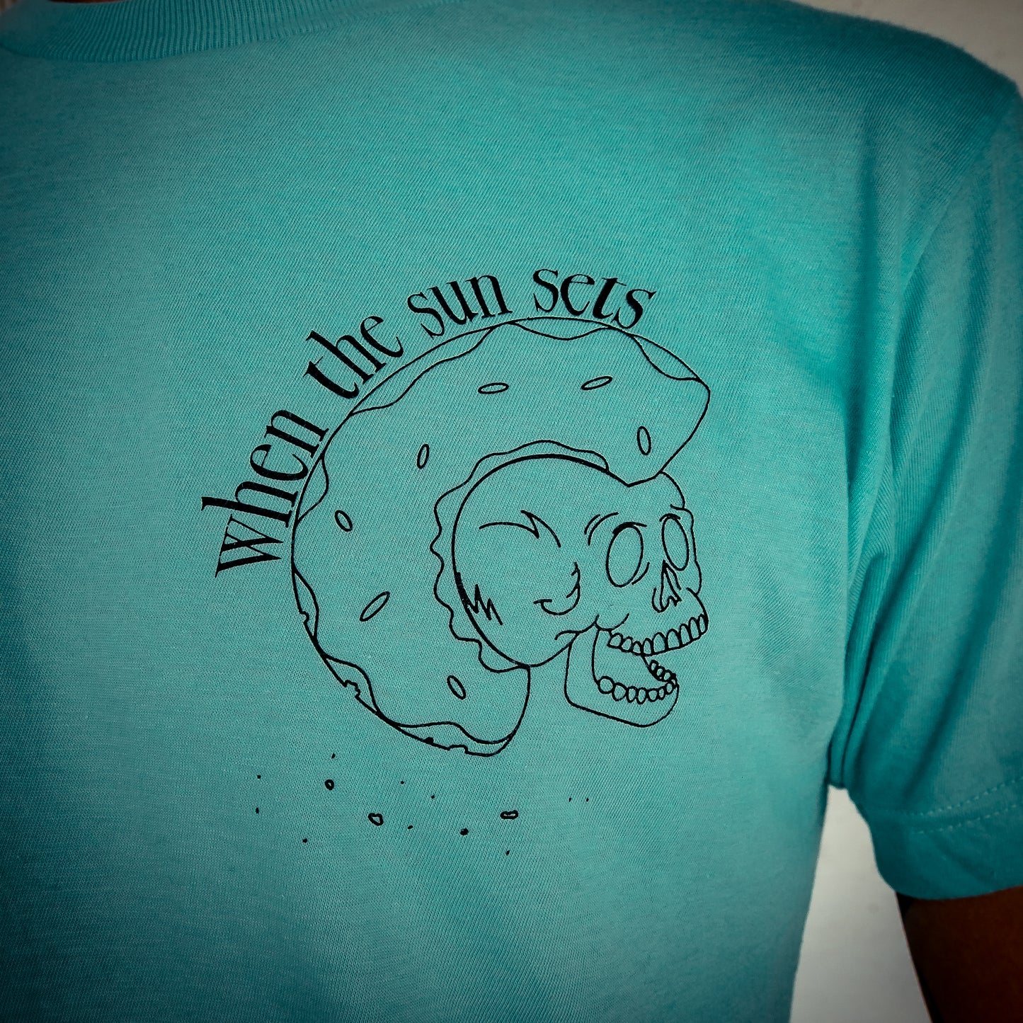 DONUTHAWK SKELETON TEE